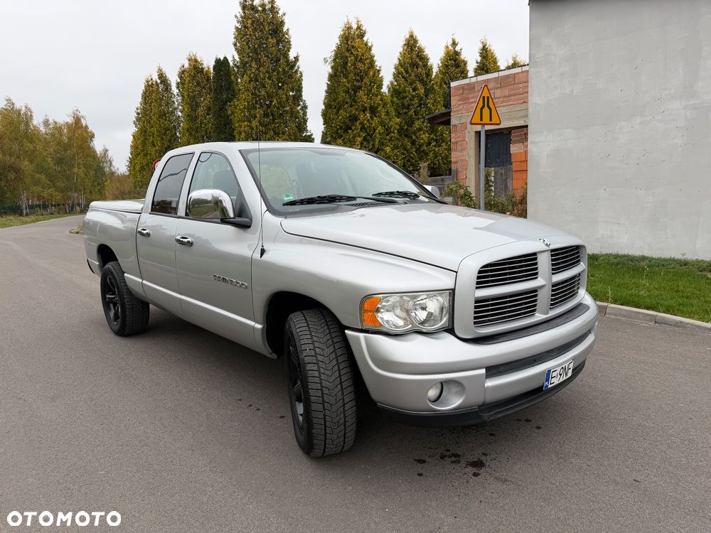 Dodge Ram 1500 2004 photo 2