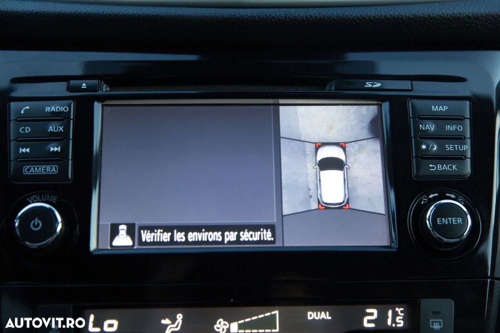 Nissan Qashqai 1.6 DCI Xtronic TEKNA - 36