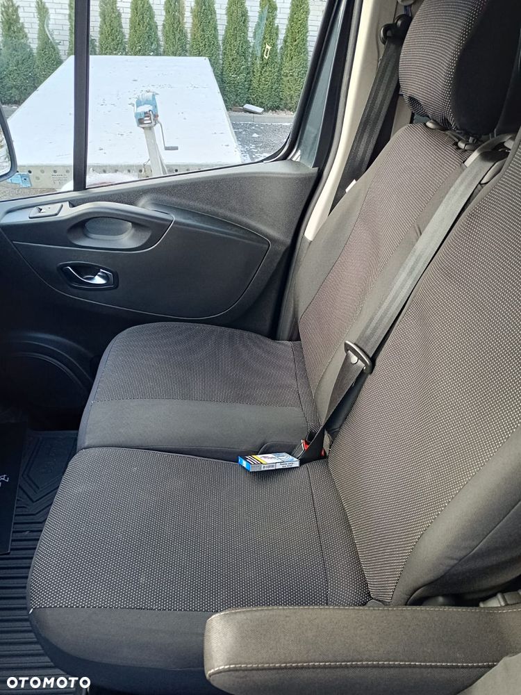 Renault Trafic - 8