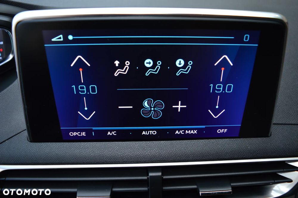 Peugeot 3008 1.6 PureTech Hybrid4 PHEV GT S&S EAT8 - 25