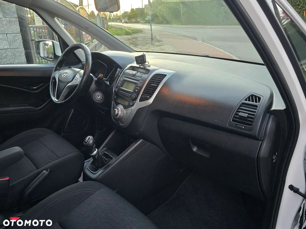 Hyundai ix20 1.4 blue Comfort - 25