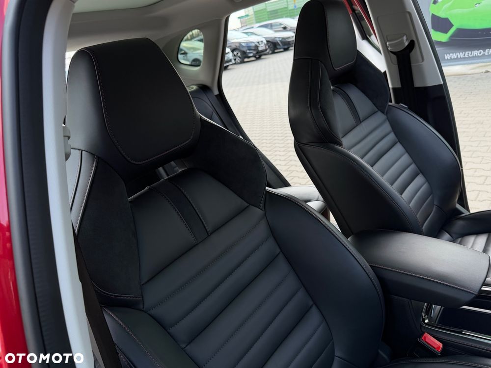 MG EHS Luxury - 36