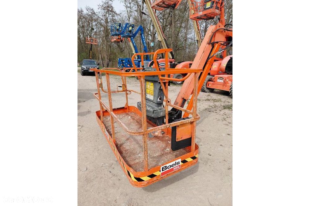 JLG 800 AJ - 2