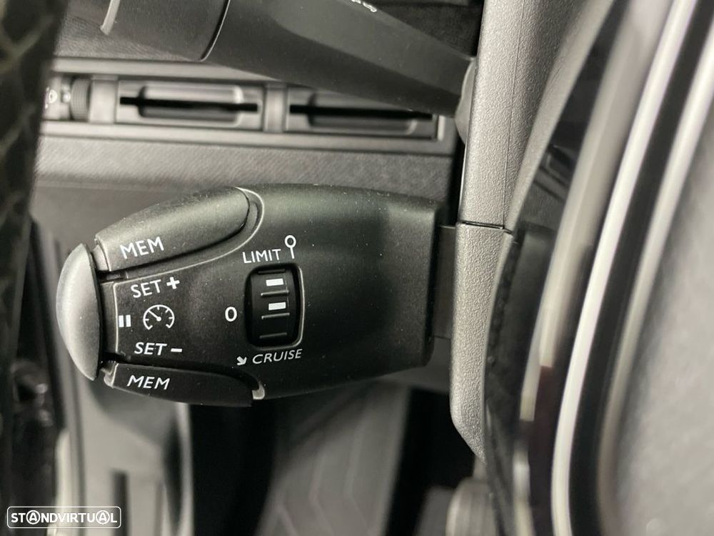 Peugeot 3008 1.5 BlueHDi Allure - 15