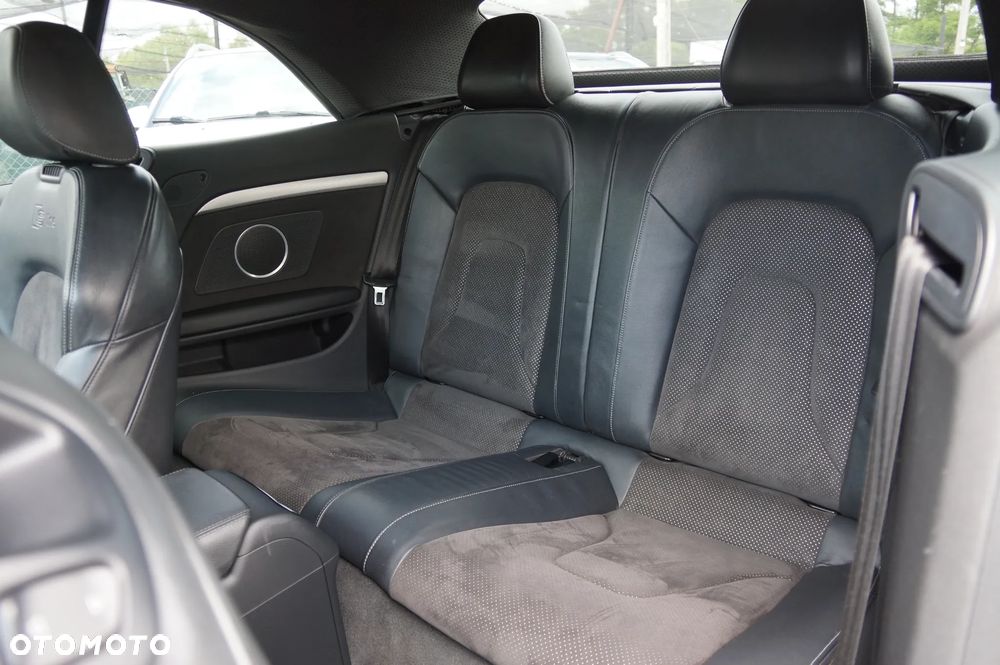 Audi A5 Cabrio - 33