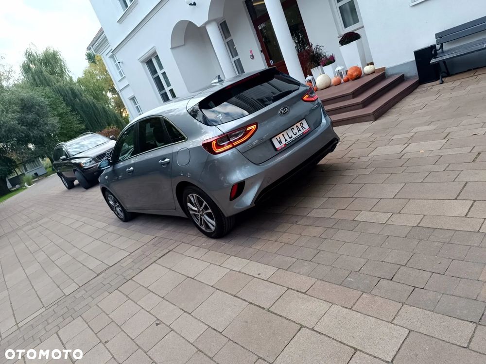 Kia Ceed 1.6 CRDi 136 ISG Spirit - 19