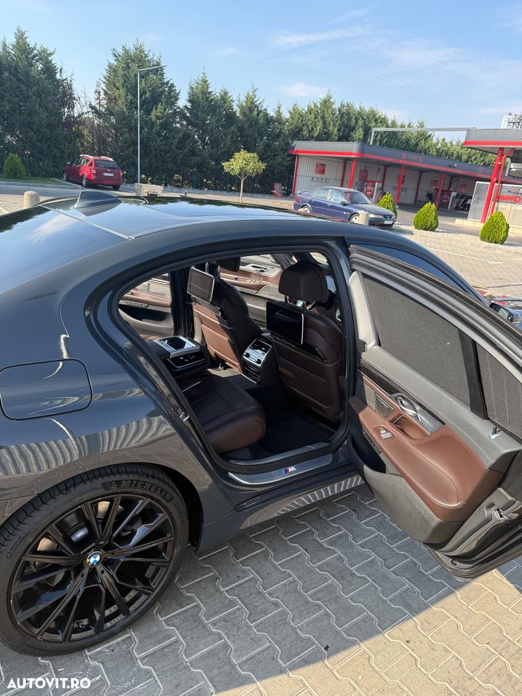 BMW Seria 7 745Le xDrive AT PHEV - 14