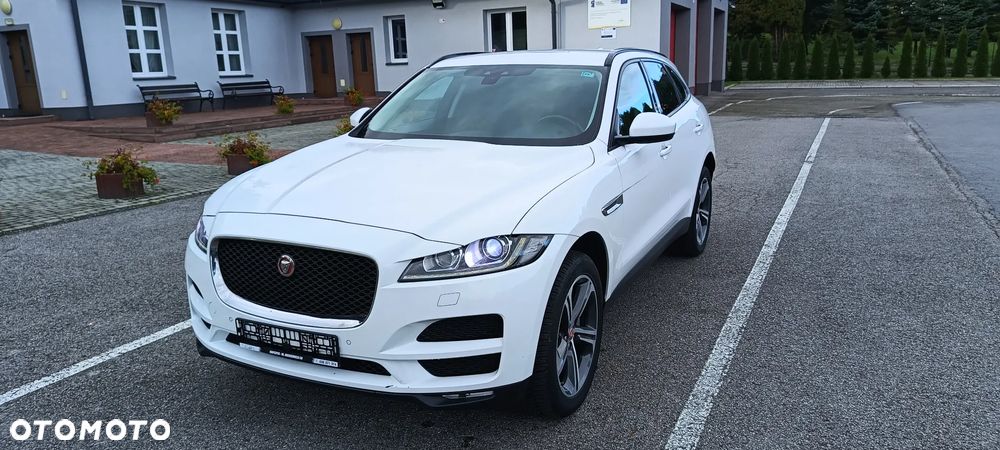 Jaguar F-Pace 20d Portfolio - 4