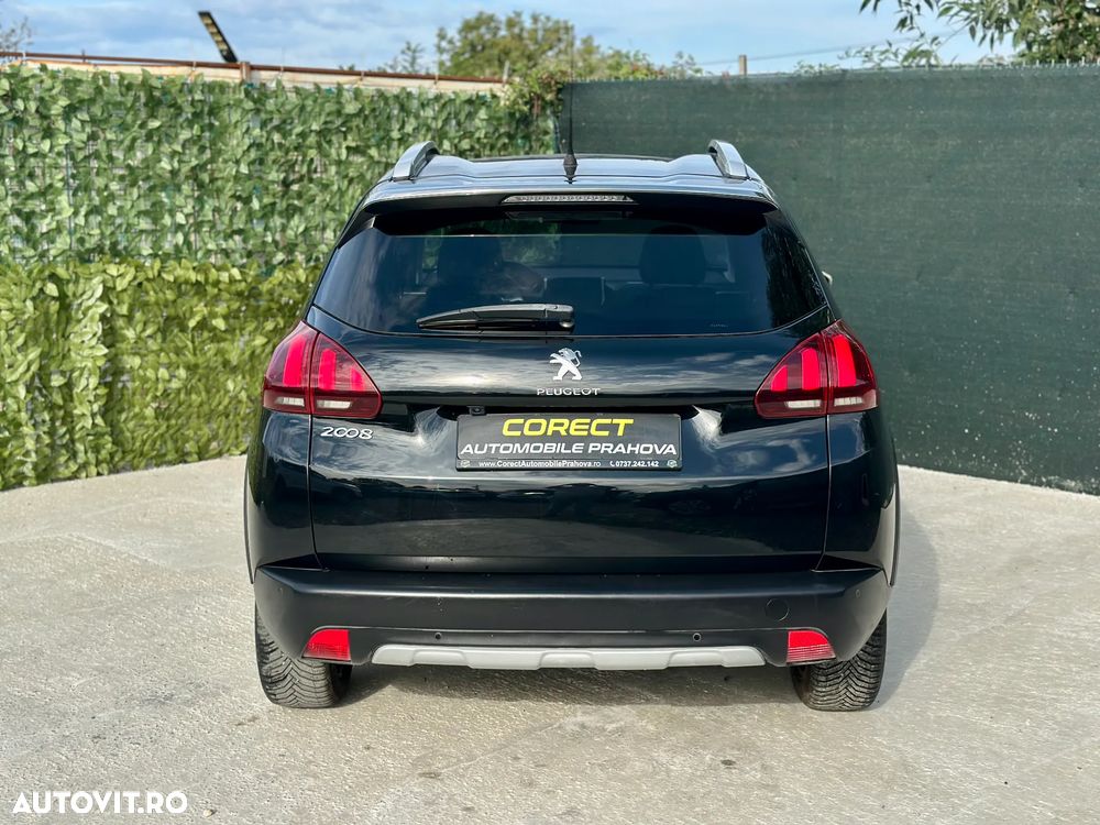 Peugeot 2008 - 13