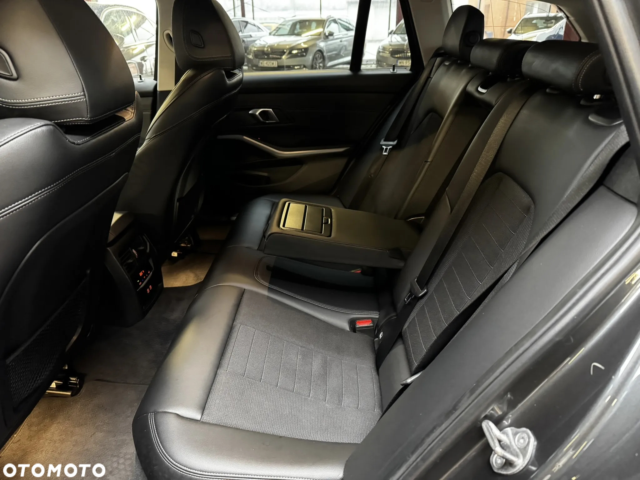 BMW Seria 3 318i Advantage - 10