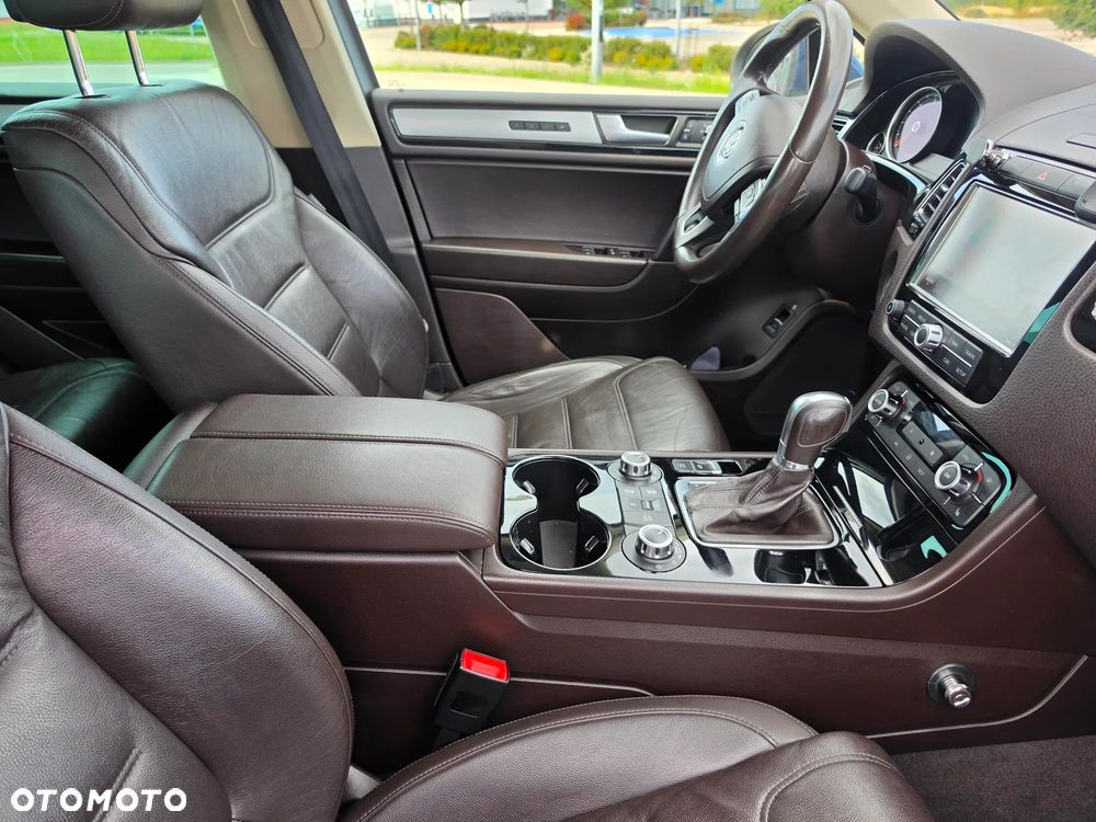 Volkswagen Touareg 3.0 V6 TDI 4XMot BMT - 11