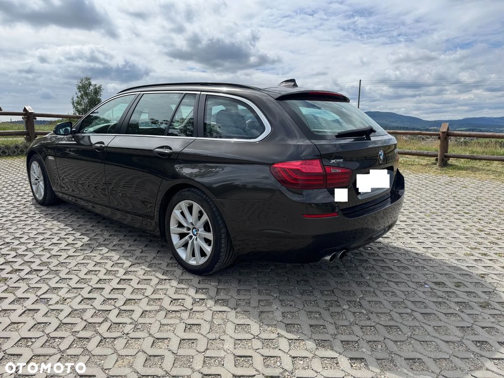 BMW Seria 5 525d xDrive - 6
