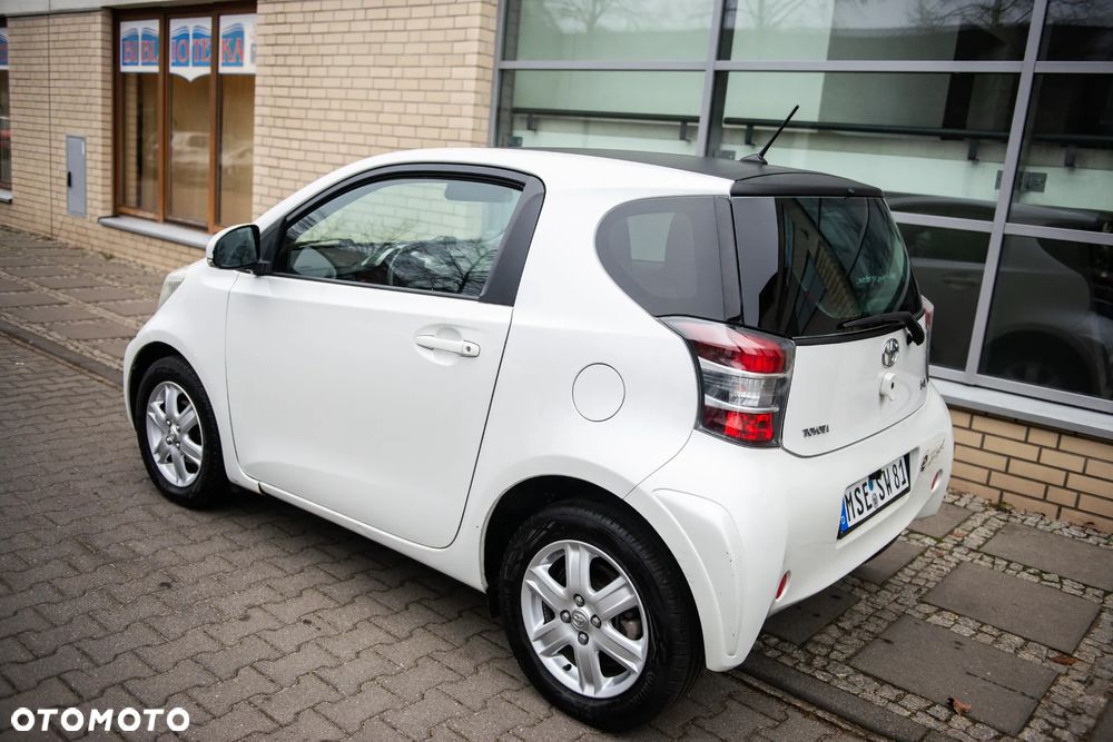 Toyota iQ 1.0 Sol - 4