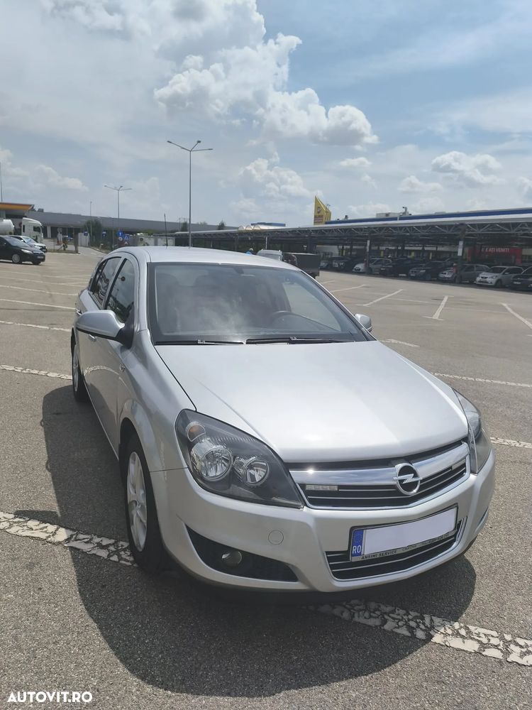 Opel Astra 1.7 CDTI ECOTEC - 1