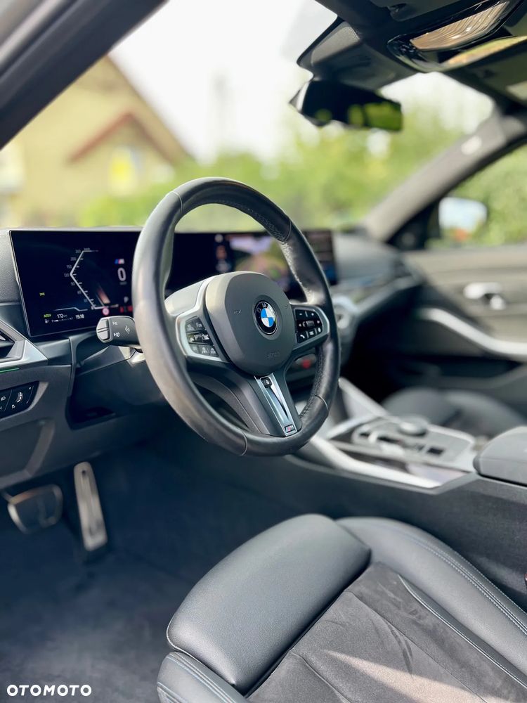 BMW Seria 3 320d xDrive M Sport Shadow - 13
