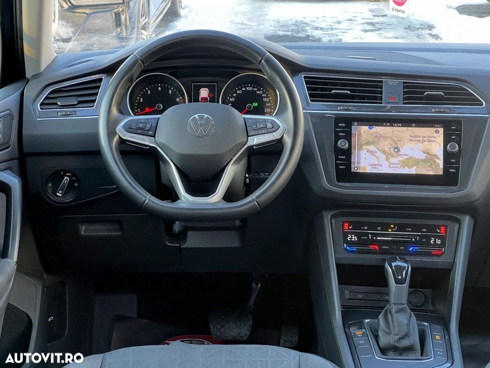 Volkswagen Tiguan - 9