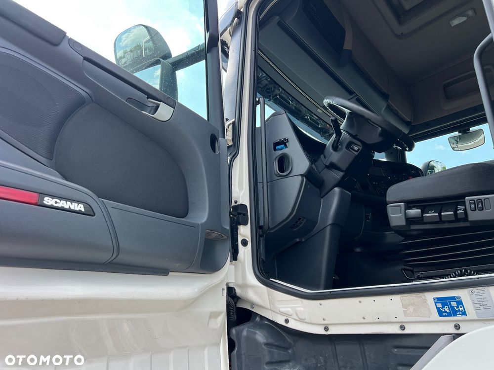 Scania R580 V8 DWA ZBIORNIKI PALIWA - 13