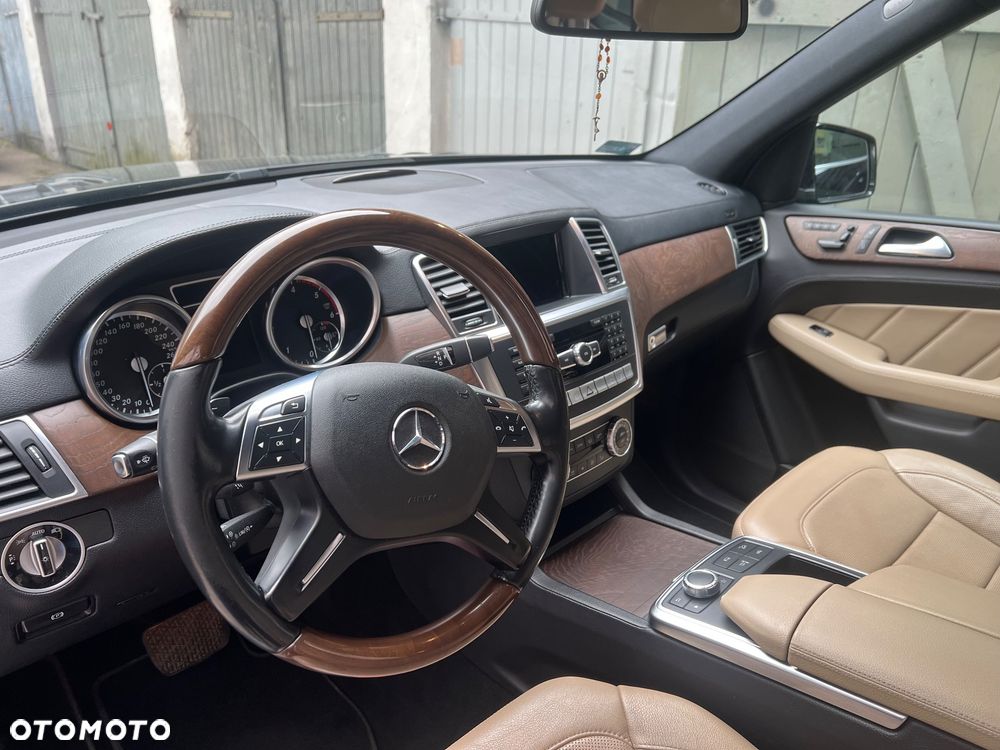 Mercedes-Benz GL 350 BlueTEC 4Matic 7G-TRONIC - 13