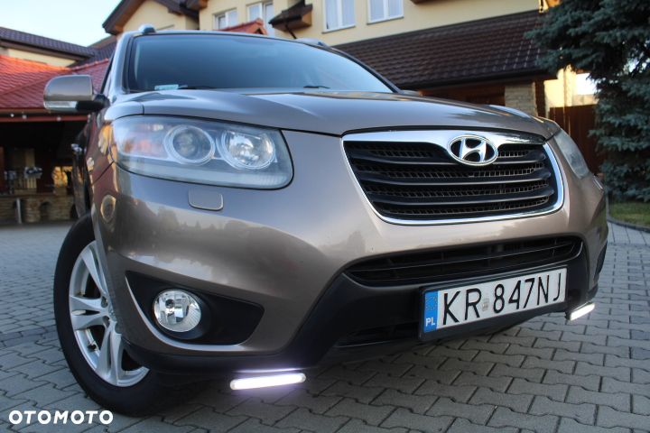 Hyundai Santa Fe - 1