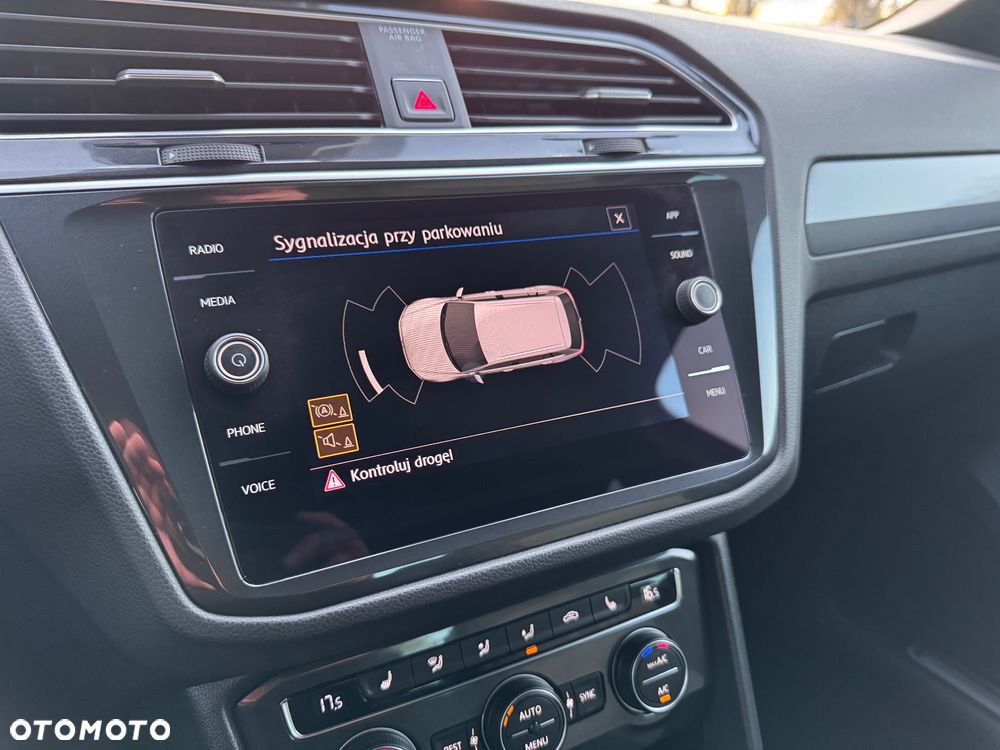 Volkswagen Tiguan - 33