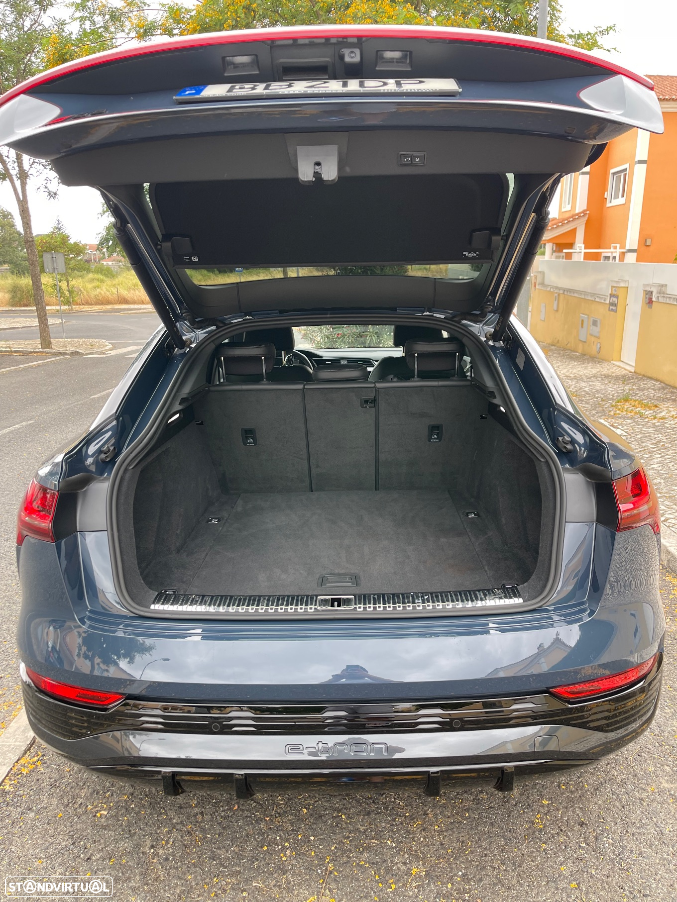 Audi Q8 e-Tron Sportback - 8