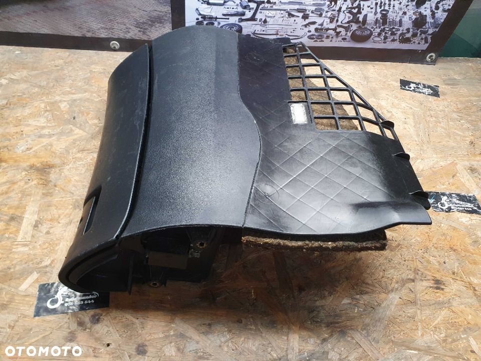 Schowek Kierowcy Pasazera Oslona pod Kierownice Europa Audi A4 B5 Lift - 6