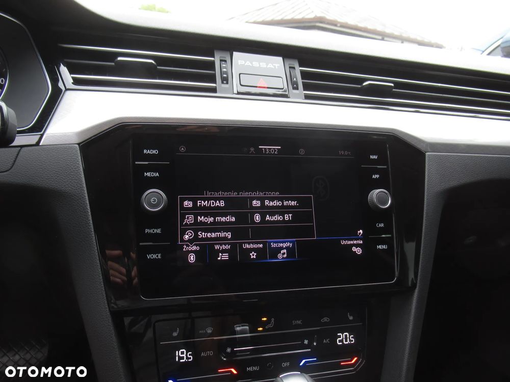 Volkswagen Passat 2.0 TSI Business DSG - 33