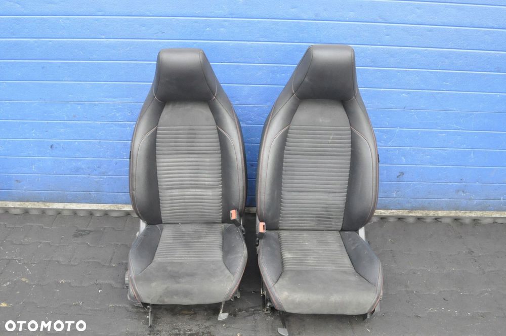 MERCEDES KLASA A W176 FOTELE MANUALNE KANAPA AMG - 6