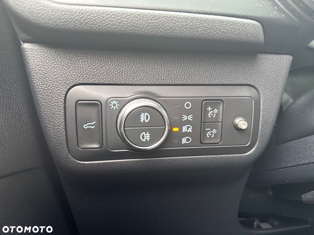 Ford Kuga - 24