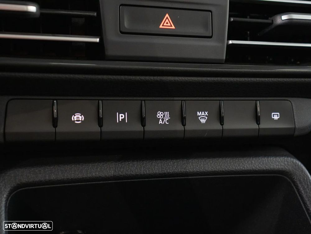 Ford Tourneo Connect Grand 1.5 EcoBoost Titanium - 29