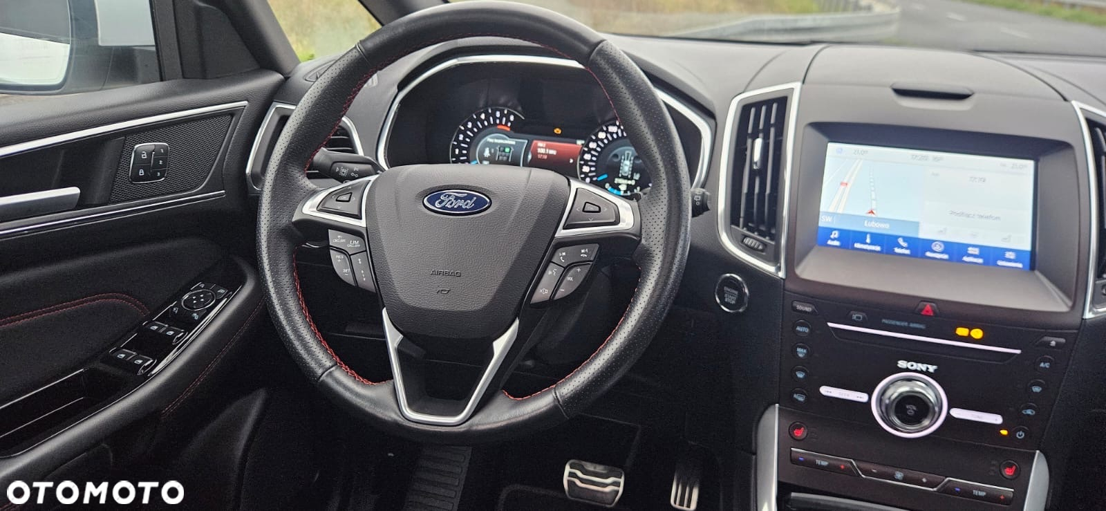 Ford S-Max 2.0 EcoBlue Twin-Turbo ST-Line - 30