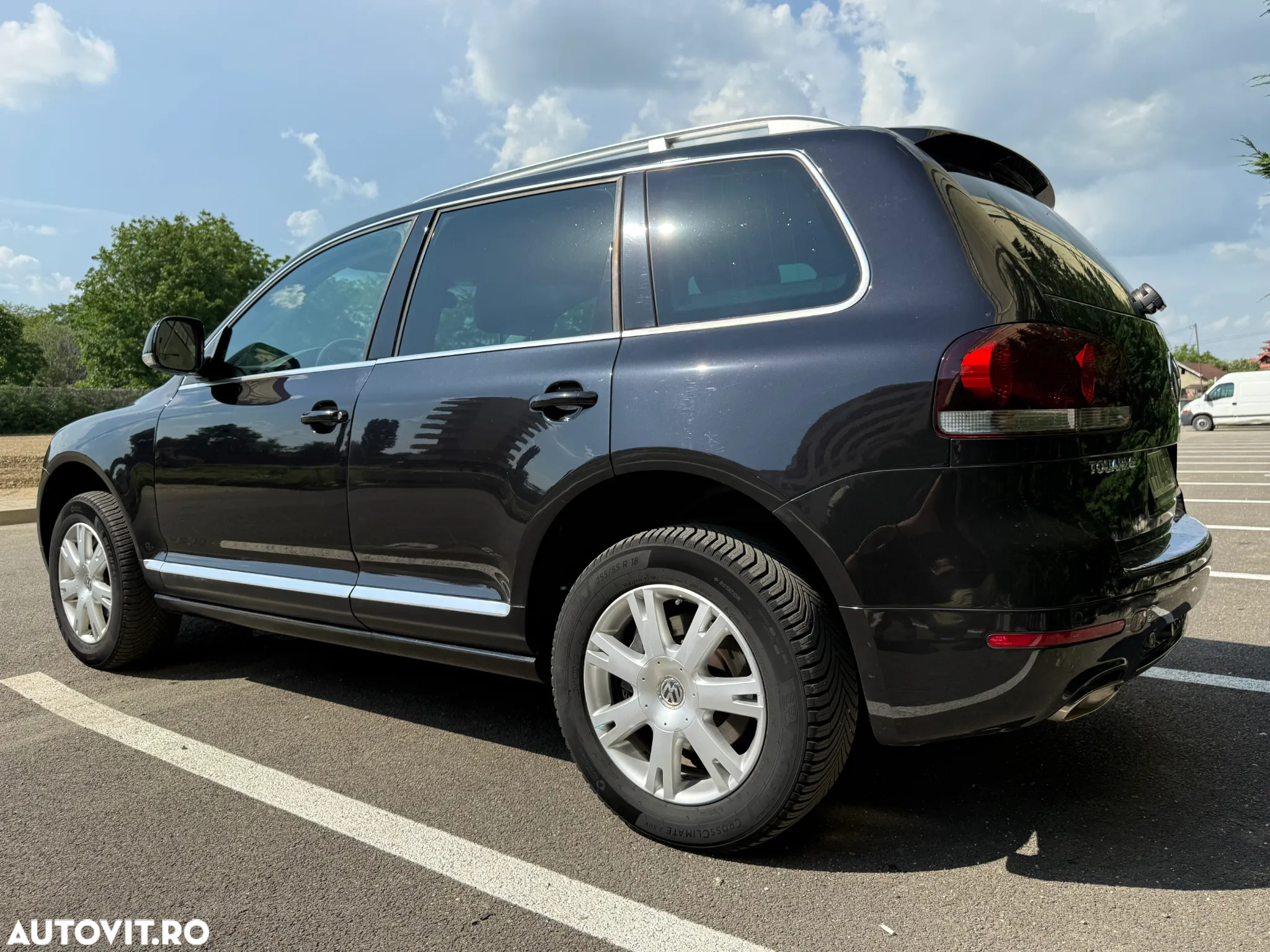 Volkswagen Touareg - 12