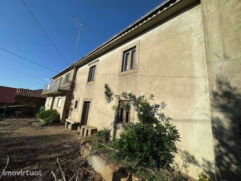 Moradia com Terreno - Grande imagem: 4/12