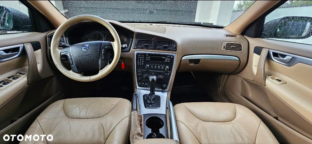 Volvo XC 70 D5 AWD Automatik Premium - 13