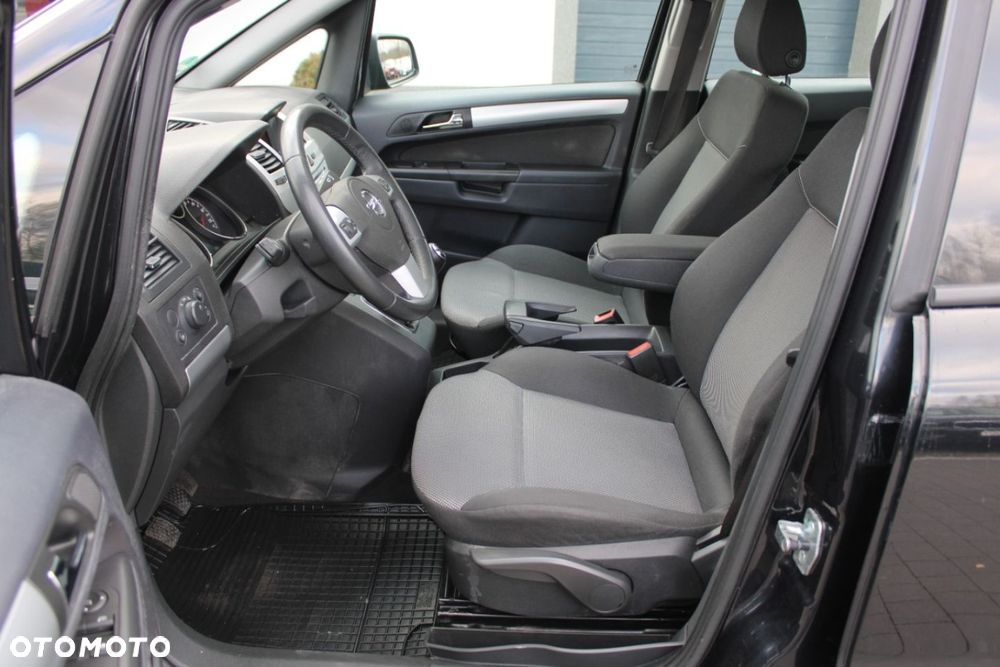 Opel Zafira - 23