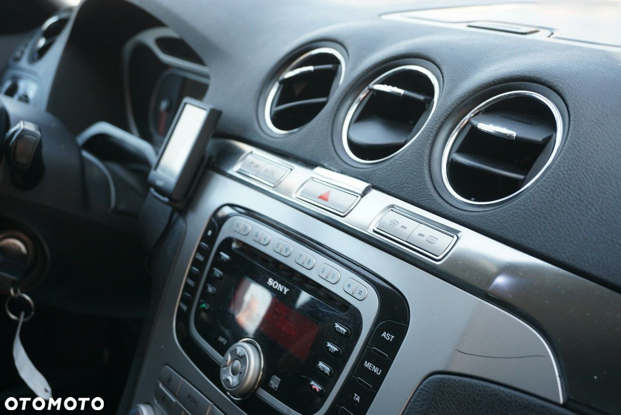 Ford S-Max - 18