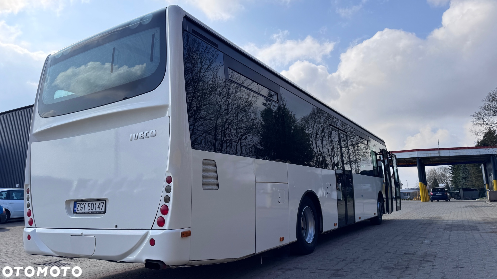 Irisbus Crossway LE  / Manualna skrzynia biegów / 36 miejsc / niskowejściowy / Cena: 62000zł netto - 2