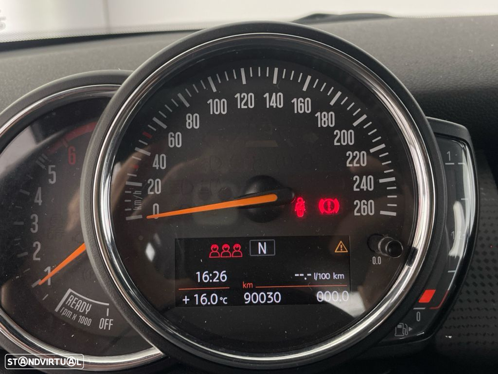 MINI 5 Portas Cooper D - 9