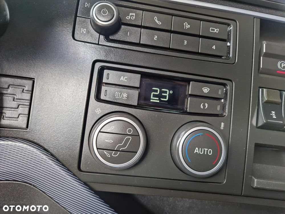 Volvo FH5 500 I-SAVE XXL ACC / MEGA / LOW DECK /  BOGATA WERSJA / JAK NOWY - 40