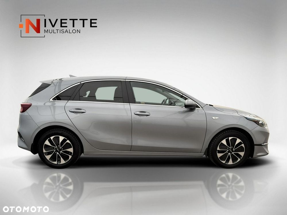 Kia Ceed - 8