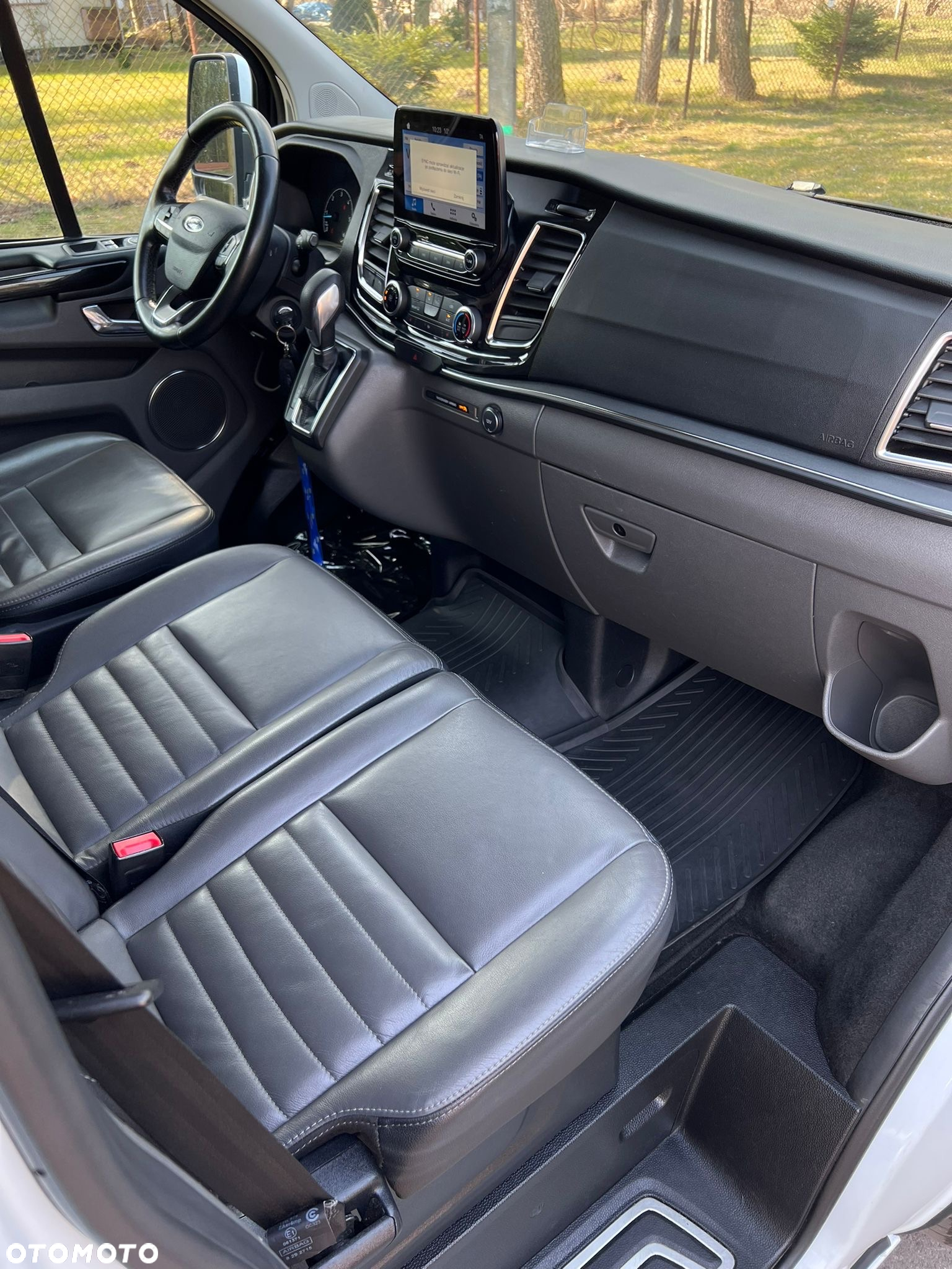 Ford Tourneo Custom 320 L2H1 VA Autm Titanium X - 22