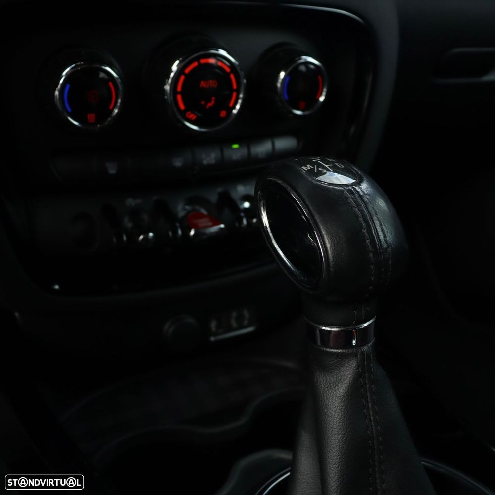 MINI Clubman One D Sport Edition Auto - 23