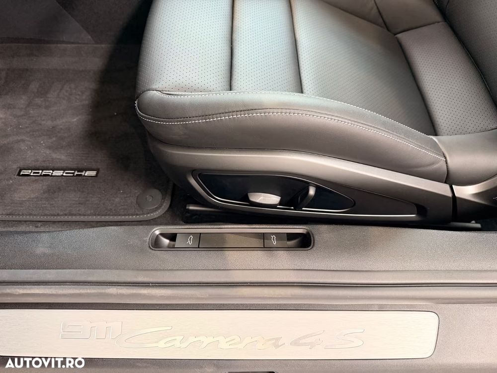 Porsche 911 4S PDK - 16