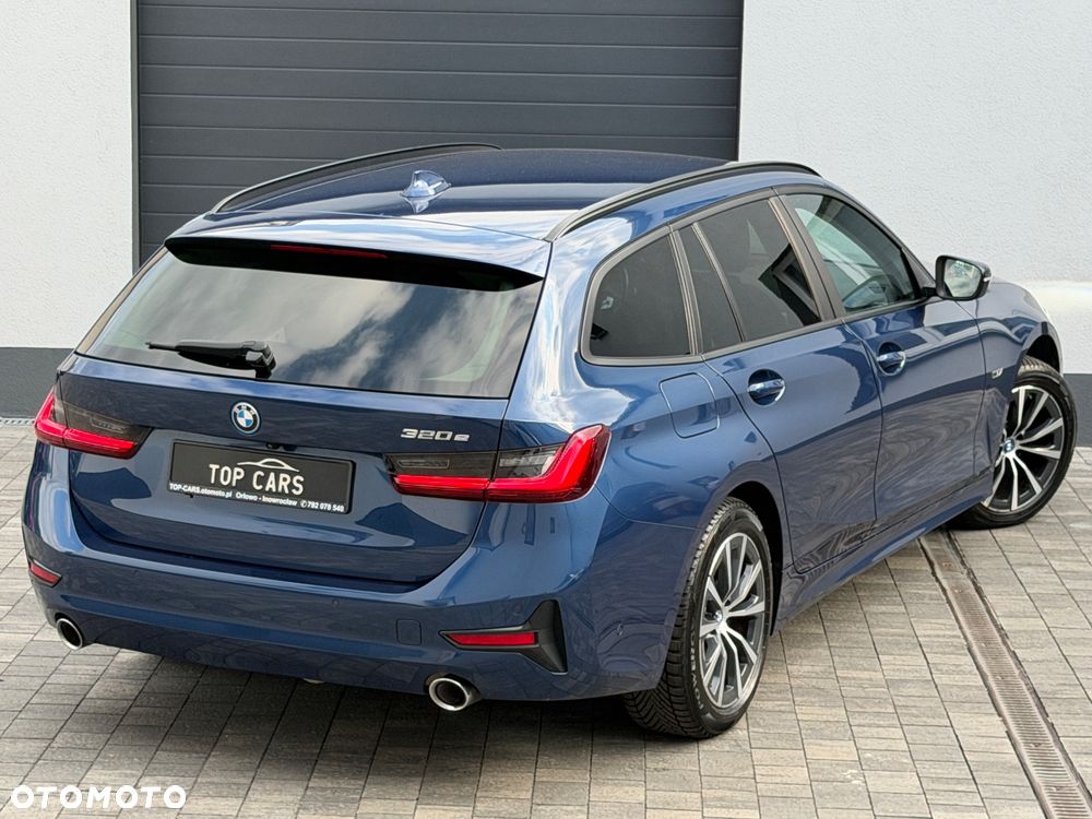 BMW Seria 3 320e Sport Line - 31