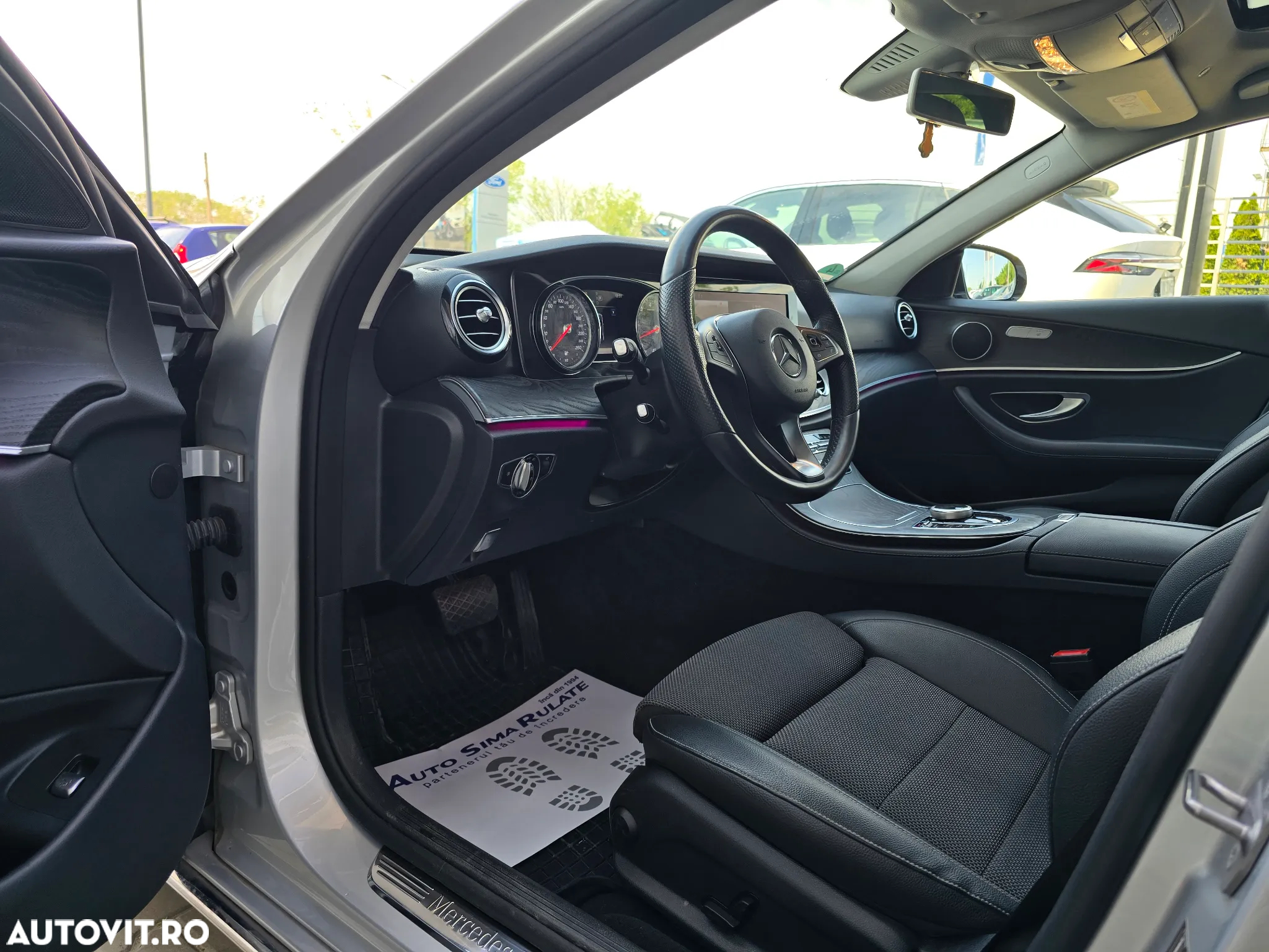 Mercedes-Benz E 200 4Matic 9G-TRONIC - 17