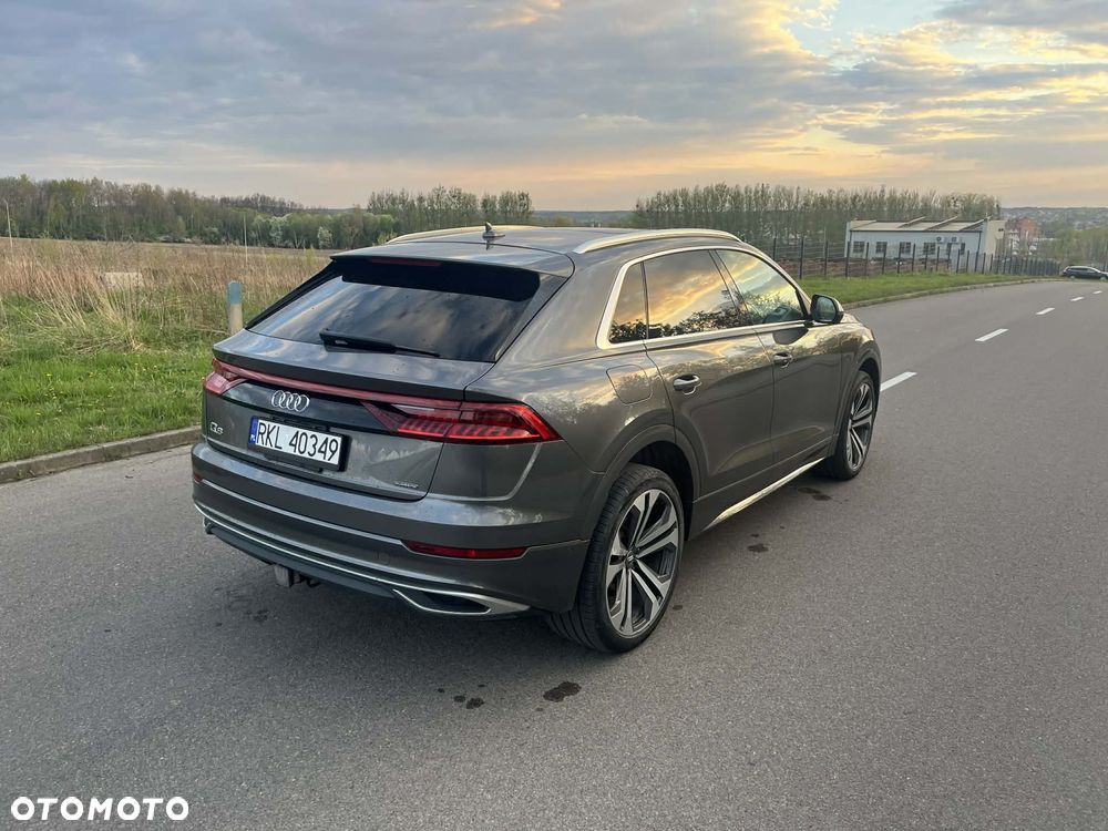 Audi Q8 - 1