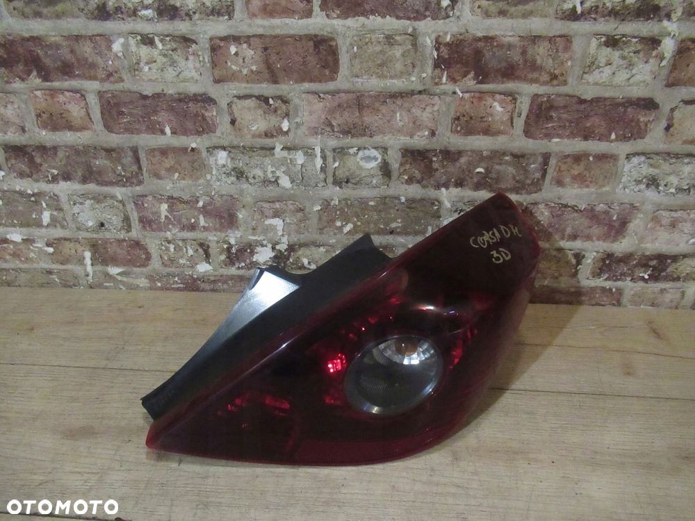 LAMPA TYŁ PRAWA OPEL CORSA D 06- ROK 3 DRZWI - 3