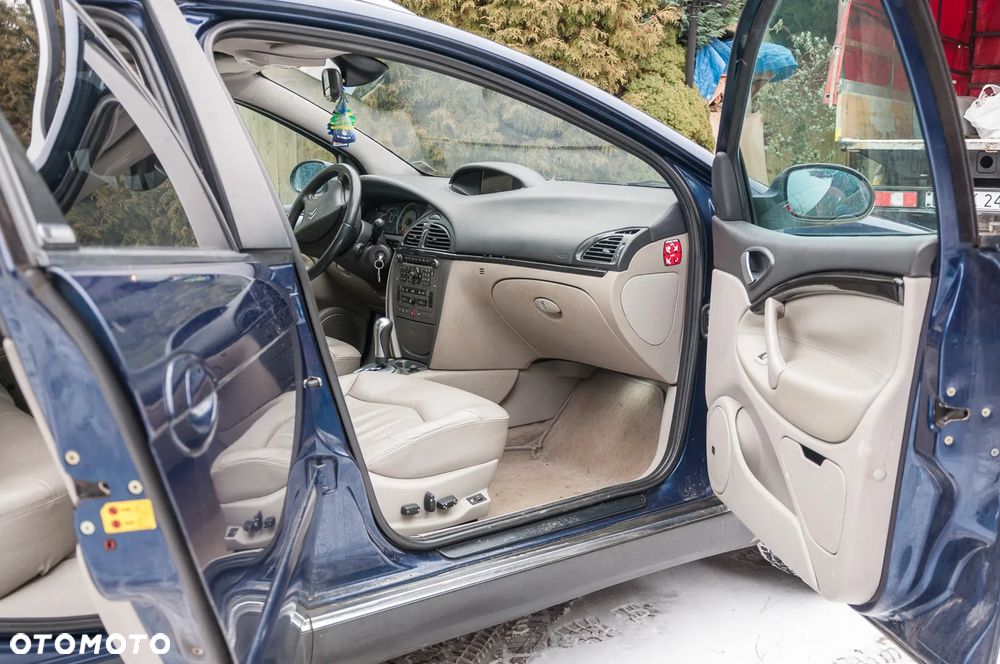 Citroën C5 II 2.2 HDi SX - 6