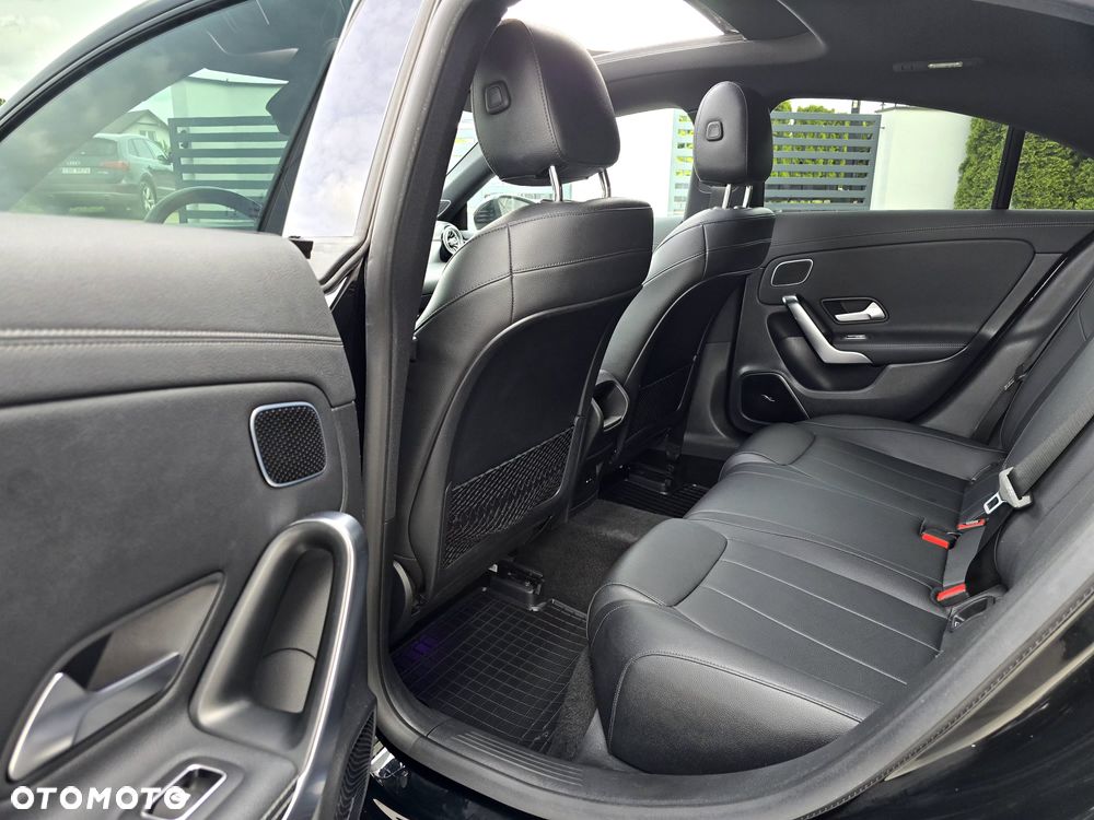 Mercedes-Benz CLA 220 AMG Line 7G-DCT - 9