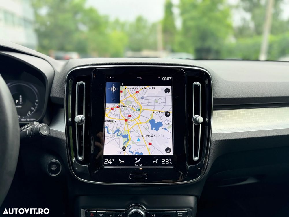 Volvo XC 40 T5 Twin Engine DKG Momentum Pro - 19